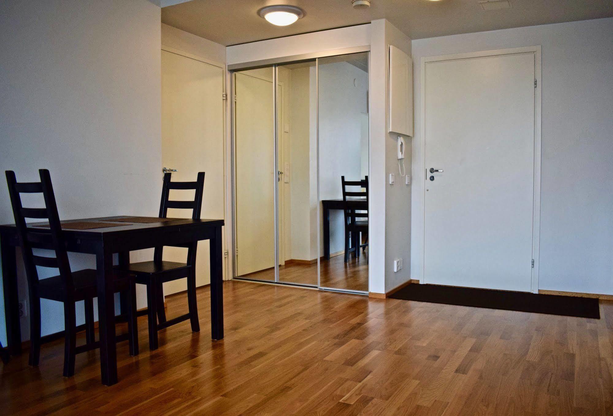 Avia Apartments Vanda Eksteriør bilde